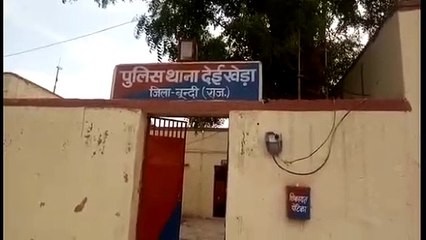 Video : चलते ट्रैक्टर पर चालक को आ गई नींद की झपकी, फिर हुआ यह....