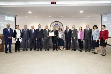 ANKARA ÜNİVERSİTESİ'NE 'KURUMSAL AKREDİTASYON BELGESİ?