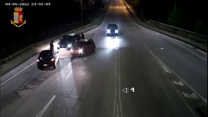 "Non sei degno di indossare la maglia dell'Avellino" calciatore aggredito e spogliato dagli ultras