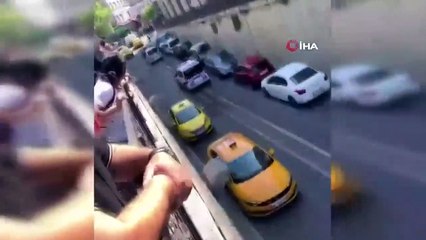 İstanbul'un göbeğinde mermiler havada uçuştu! Çatışma anı kamerada