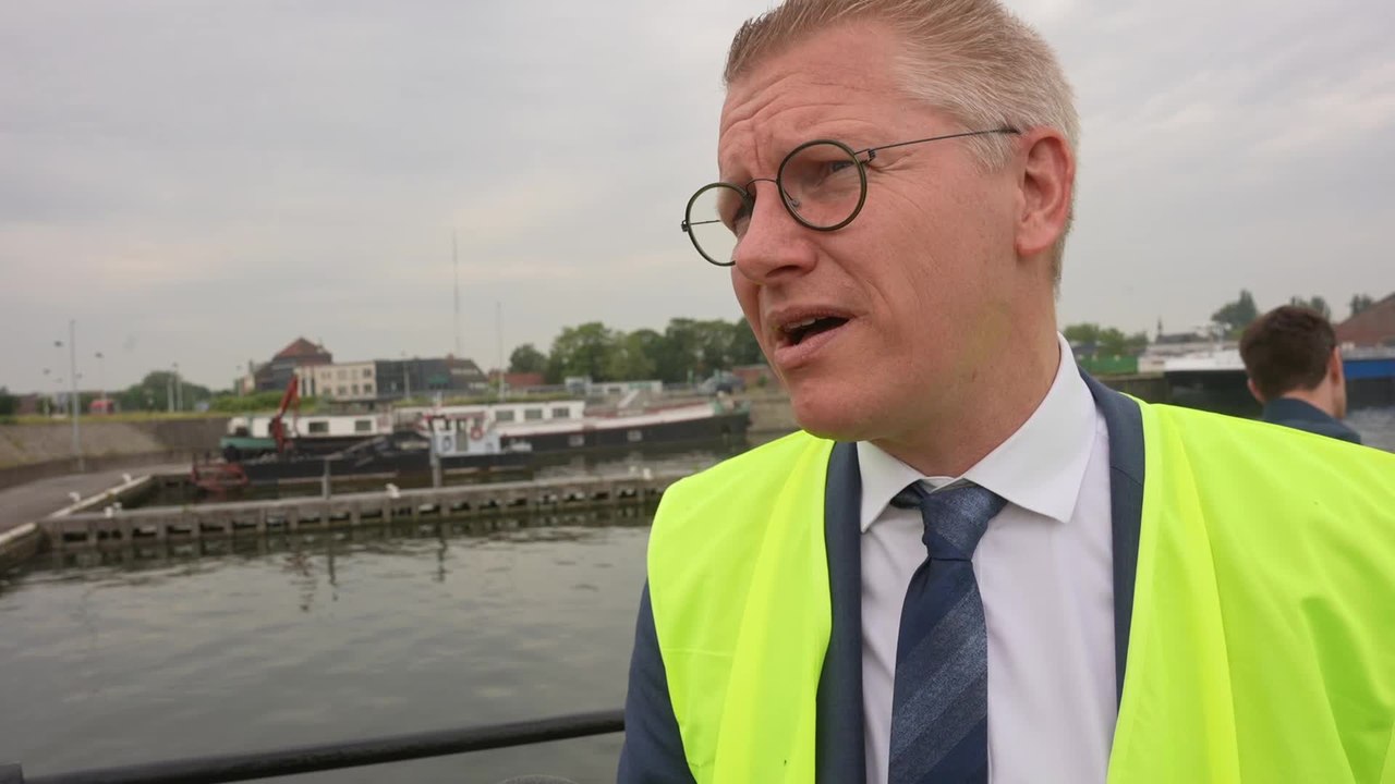 Mobilité de demain: un train de marchandise c'est 50 camions en moins sur les routes (George Gilkinet)