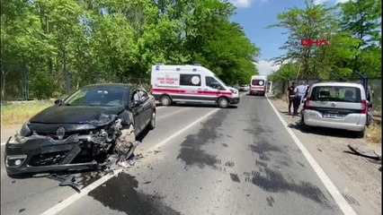 TEKİRDAĞ UÇAN EVRAKI YAKALAMAK İSTEYİNCE KAZA YAPTI; ANNE İLE 3 ÇOCUĞU YARALANDI