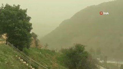 Tunceli'de kum fırtınası etkili oldu