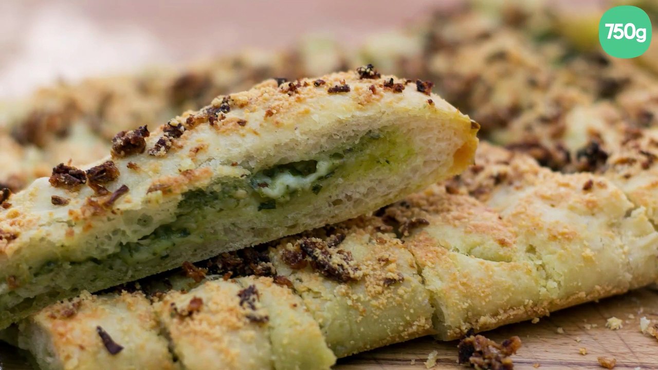 Breadsticks pesto-mozzarella