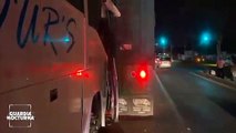 Autobús de pasajeros provenientes de Guayabitos chocó contra un camión de carga en Tlaquepaque