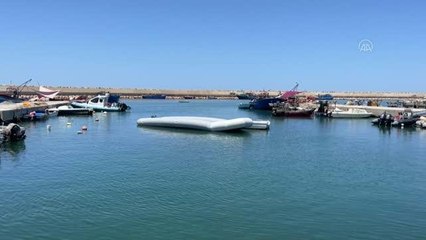 Libya açıklarında mahsur kalan 75 göçmen kurtarıldı