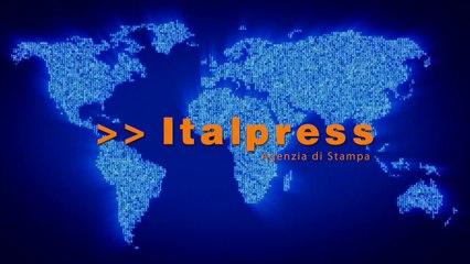 Parte la sfilata del Milan campione tra cori e applausi dei tifosi