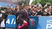 Foot: Mbappé, "meilleur joueur du monde", reste au PSG pour le projet "sportif"