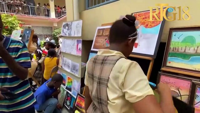 Collège Marie Anne a organisé une foire annuelle mettant ainsi en évidence les talents des élèves.