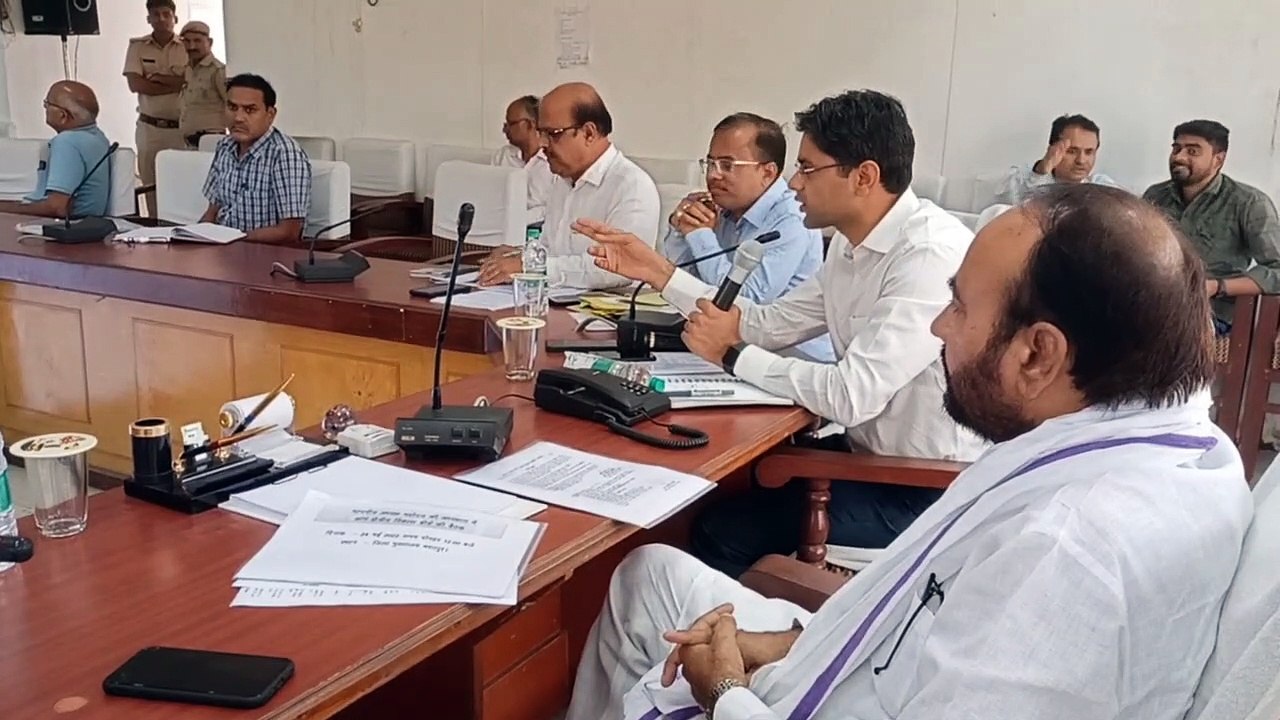 पुराना बजट अब तक खर्च नहीं, नए बजट की बात करते हो!
