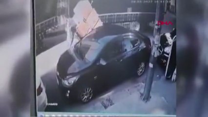 Fatih'te ölümden kurtuluş kamerada