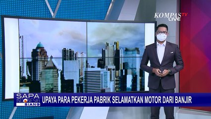 Para Pekerja Nekat Selamatkan Motornya yang Terendam Banjir di Pabrik, Ketinggian Air Capai 1 Meter