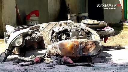 Detik-Detik Sebuah Motor Matic Di Depok Ludes Dilalap Api