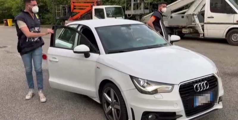 Video Milano - False fatturazioni e autoriciclaggio: 2 arresti e sequestri per 10 milioni a società pulizie alberghi (24.05.22)