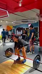  നായികയാവാൻ തയ്യാറെടുത്ത് വർക്കൗട്ടിൽ നയൻതാരാ ചക്രവർത്തി, വീഡിയോ ഏറ്റെടുത്ത് ആരാധകർ !