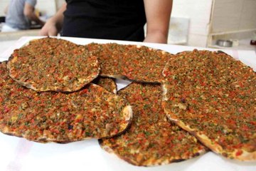 Bodrum'daki bir lahmacunun fiyatına Gaziantep'te 20 lahmacun yeniyor