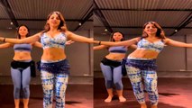 Nikki Tamboli  Jhalak Dikhla Jaa में जाने के लिए कर रही है Belly dance ? | FilmiBeat