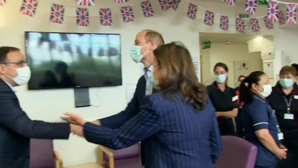 Prince William dons scrubs at Royal Marsden Hospital