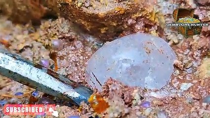 Mencari Harta Karun Batu Permata Asli dari dalam bumi