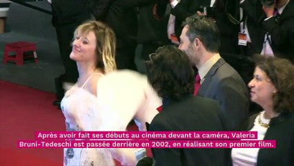 Cannes 2022 : Valeria Bruni-Tedeschi retrouve son ex sur le tapis rouge