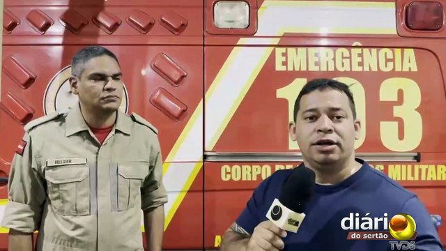 Carreta que portava contêiner capota entre as regiões de Pombal e Patos