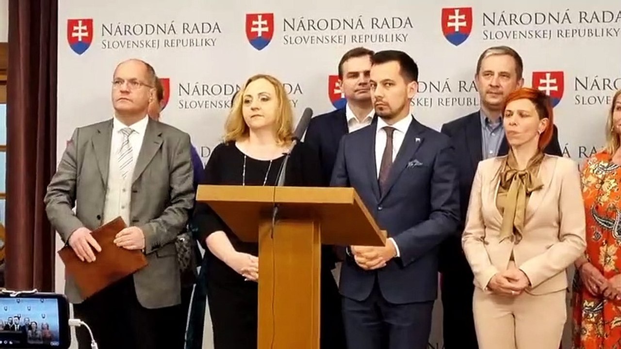 ZÁZNAM: Samosprávy by mohli dostávať podiel zo všetkých daní, navrhla strana Za ľudí