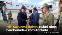 Bakan Akar beraberindeki komutanlarla sınır hattında