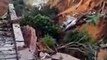 Il filme le résultat d'un glissement de terrain géant en Afrique du Sud