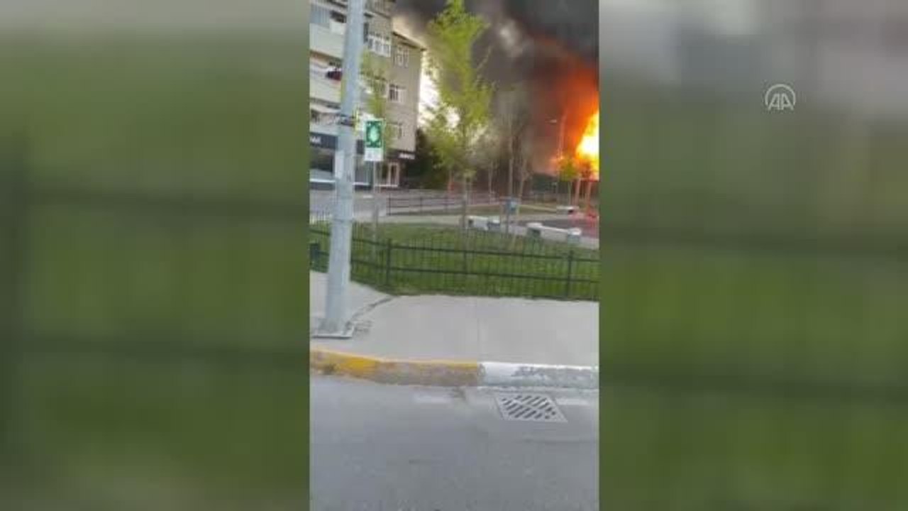 Sultanbeyli�de mobilya fabrikasında yangın çıktı Dailymotion Video