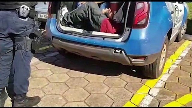 Cancela o churrasco! Dupla flagrada furtando carnes nobres é detida pela Guarda Municipal de Cascavel