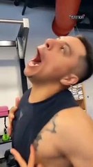 Eduin Caz da clases de autoestimas a sus seguidores