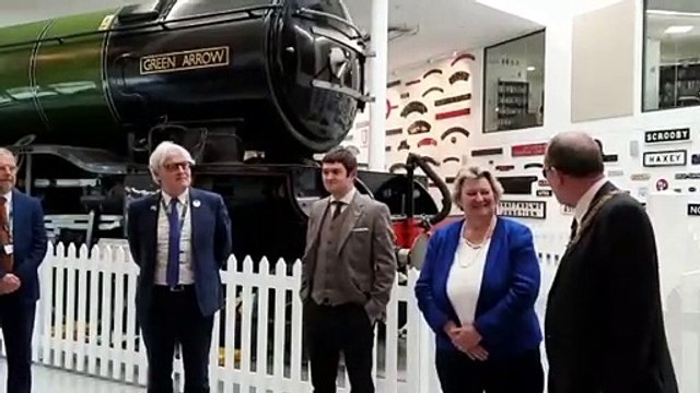 Cabinet minister gives reception on Doncaster receiving city status