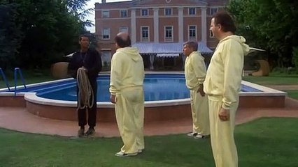 Lino Banfi scene divertenti film scuola di ladri addestramento lentamente