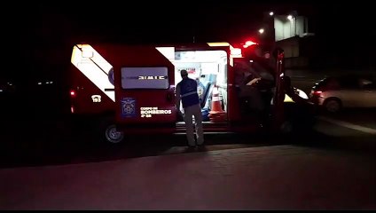Ciclista é atingido por carro na Av. Piquiri, em Cascavel
