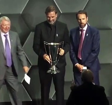 كلوب أفضل مدرب في الدوري الانجليزي