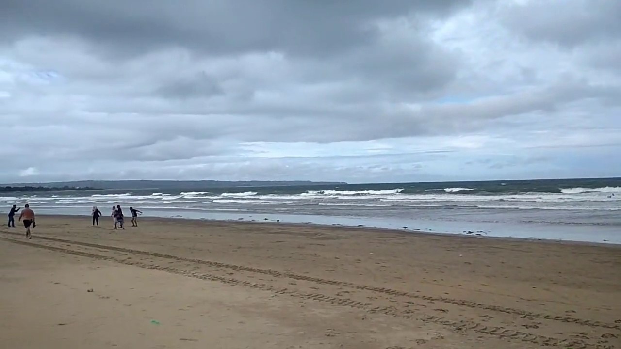 the clean kuta beach