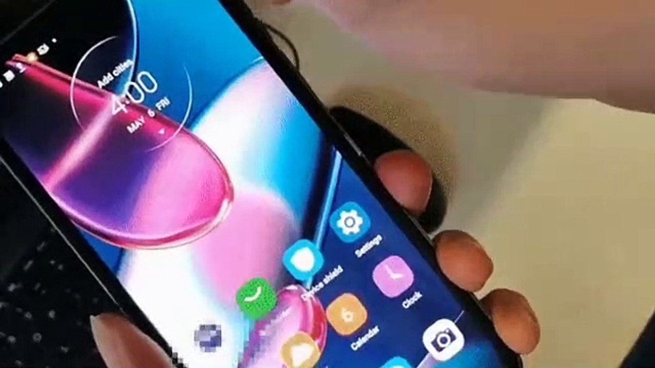 Moto Razr 3 Hands on Video.