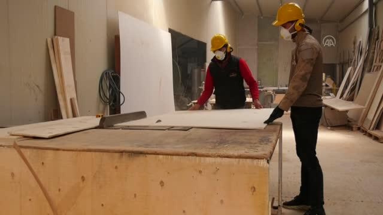 Sakaryalı girişimci hurda araçları karavana dönüştürerek ekonomiye kazandırıyor