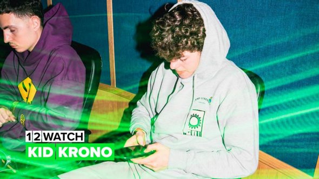 Zwischen den unterrichtsstunden schreibt kid krono musik für kanye