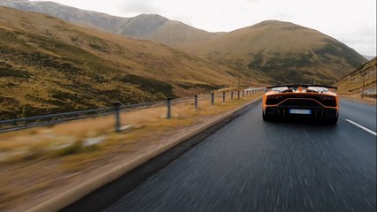 VÍDEO: Recorrer Escocia en un Lamborghini te deja imágenes como estas... ¡qué pasada!