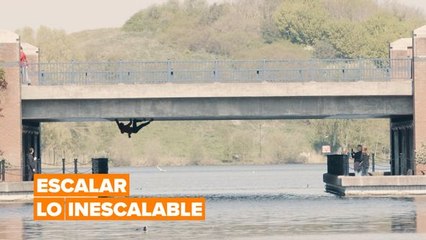 Escalar por el reverso de un puente