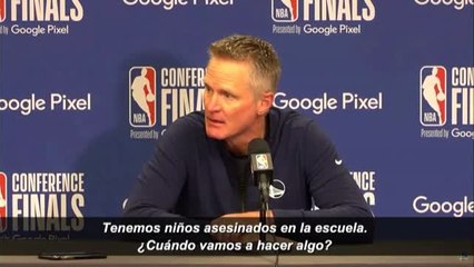 Un emocionado e indignado Steve Kerr explota contra la posesión de armas en EEUU