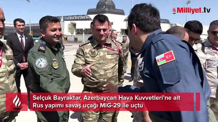 Télécharger la video: Selçuk Bayraktar kumanda etti! AKINCI ile MiG-29'dan kol uçuşu