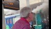La Spezia, incendio del treno alla stazione: il fumo e le fiamme