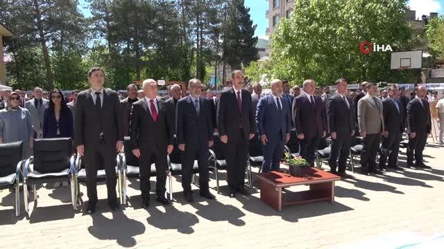 Muş'ta 'Mesleki Eğitim Bilim Fuarı' açıldı