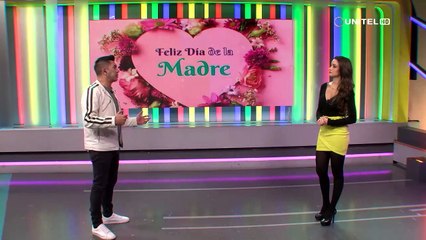 Con más de 70 años, la señora Adela vende refrescos para sustentar a sus dos nietas