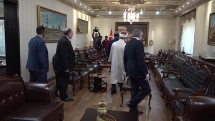 Erbaş, ABD ve Kanada'dan gelen İslami grupların temsilcileriyle görüştü