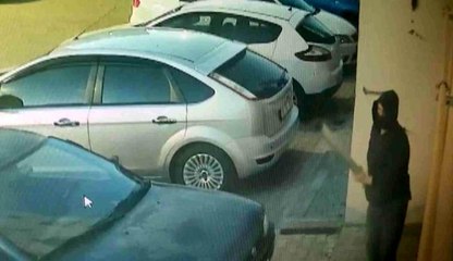 Apartmandaki boruyu çalan hırsız güvelik kamerasına yakalandı