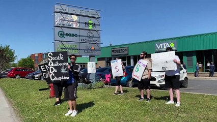 Manifestation des employés de la SQDC Châteauguay