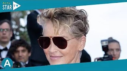 Sharon Stone fatiguée ? La star monte les marches les yeux dissimulés derrière des lunettes aviator